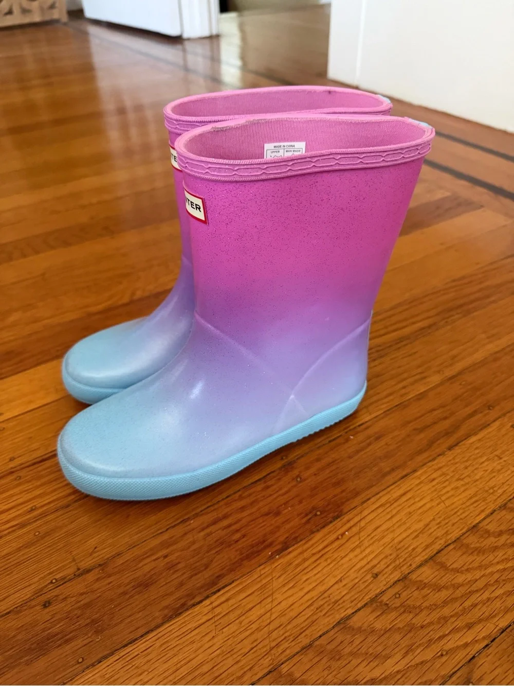 Kids HUNTER rain boots pink blue ombre rainbow size 3 NEW starcloud $80
